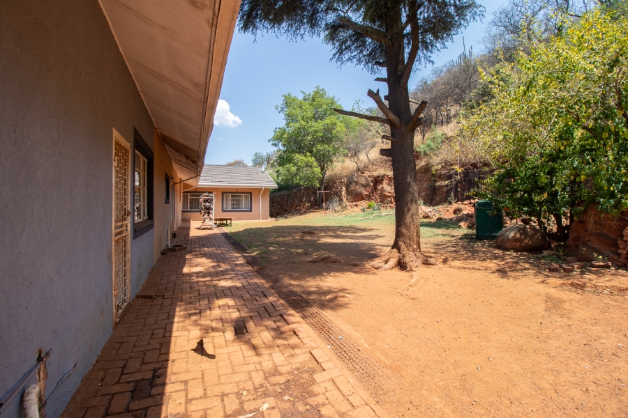 4 Bedroom Property for Sale in Eikenhof Gauteng