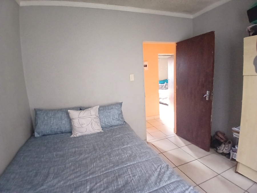 4 Bedroom Property for Sale in Rondebult Gauteng