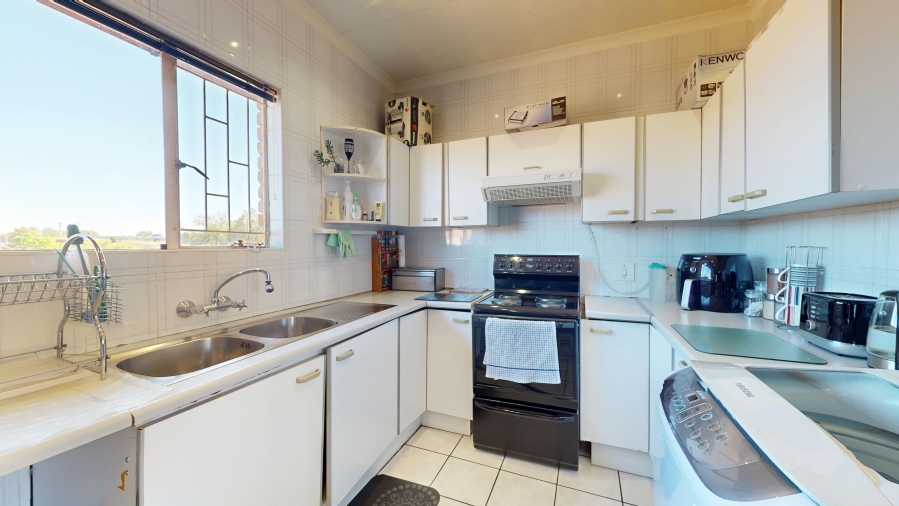 2 Bedroom Property for Sale in Bartlett Gauteng