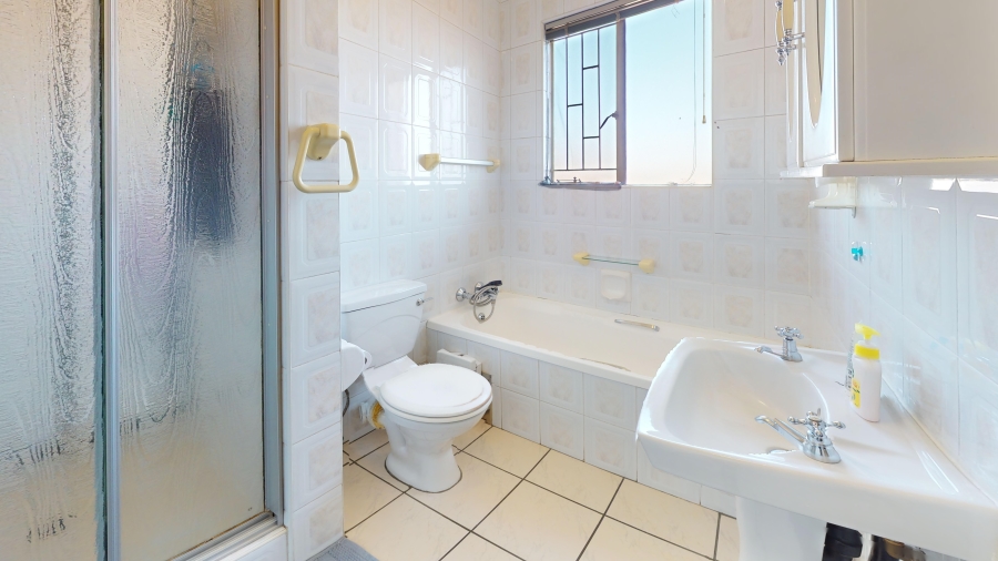 2 Bedroom Property for Sale in Bartlett Gauteng