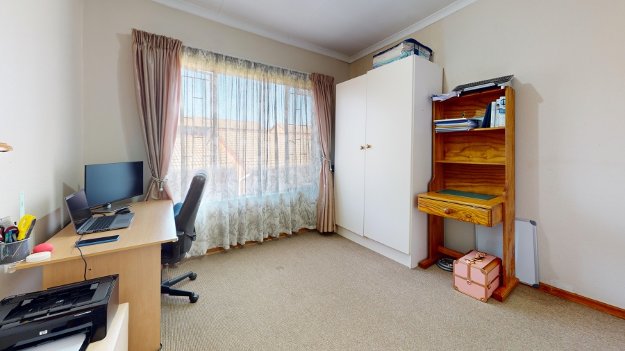 2 Bedroom Property for Sale in Bartlett Gauteng