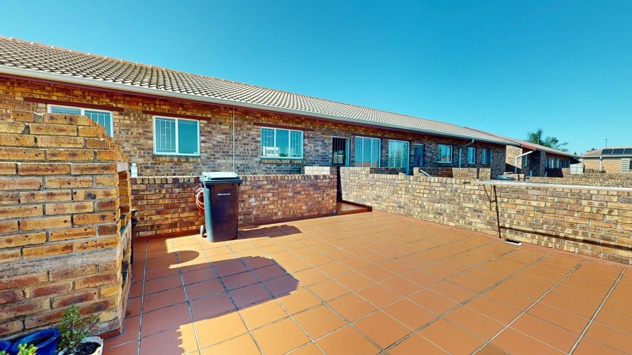 2 Bedroom Property for Sale in Bartlett Gauteng