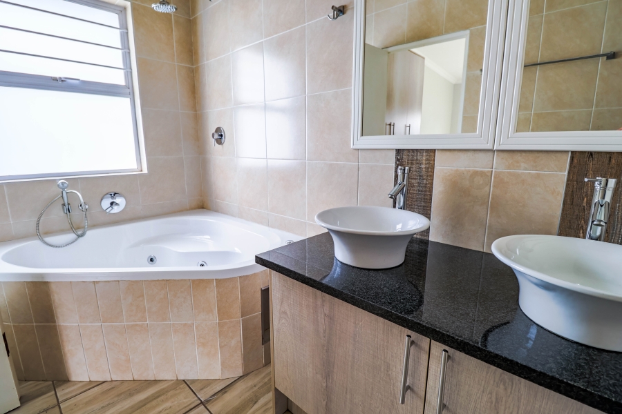 3 Bedroom Property for Sale in Erasmus Park Gauteng