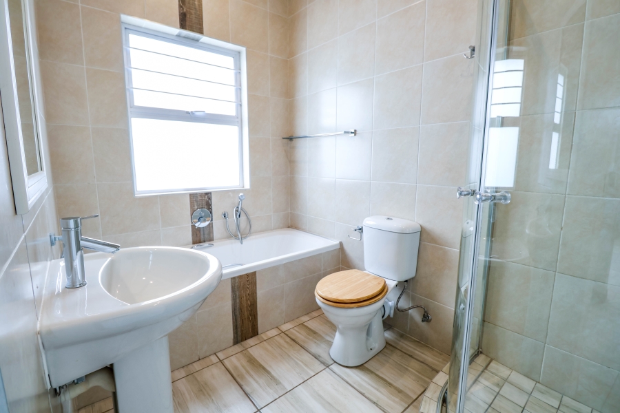 3 Bedroom Property for Sale in Erasmus Park Gauteng