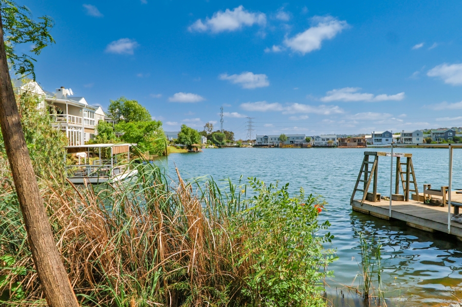 3 Bedroom Property for Sale in Erasmus Park Gauteng