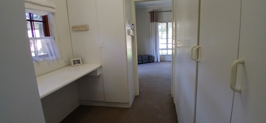 4 Bedroom Property for Sale in New Redruth Gauteng