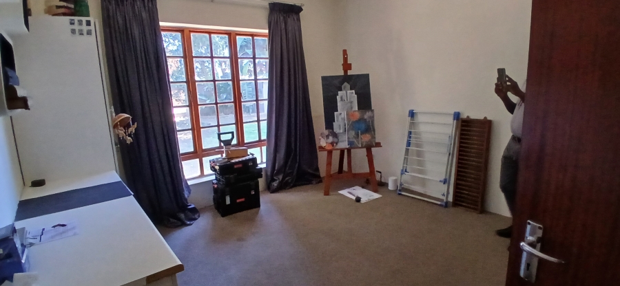 4 Bedroom Property for Sale in New Redruth Gauteng