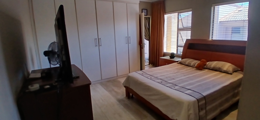 3 Bedroom Property for Sale in New Redruth Gauteng