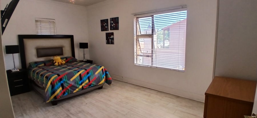 3 Bedroom Property for Sale in New Redruth Gauteng