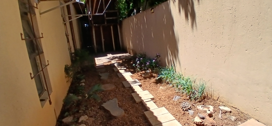 3 Bedroom Property for Sale in New Redruth Gauteng