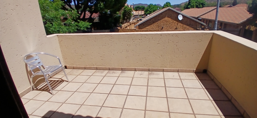 3 Bedroom Property for Sale in New Redruth Gauteng