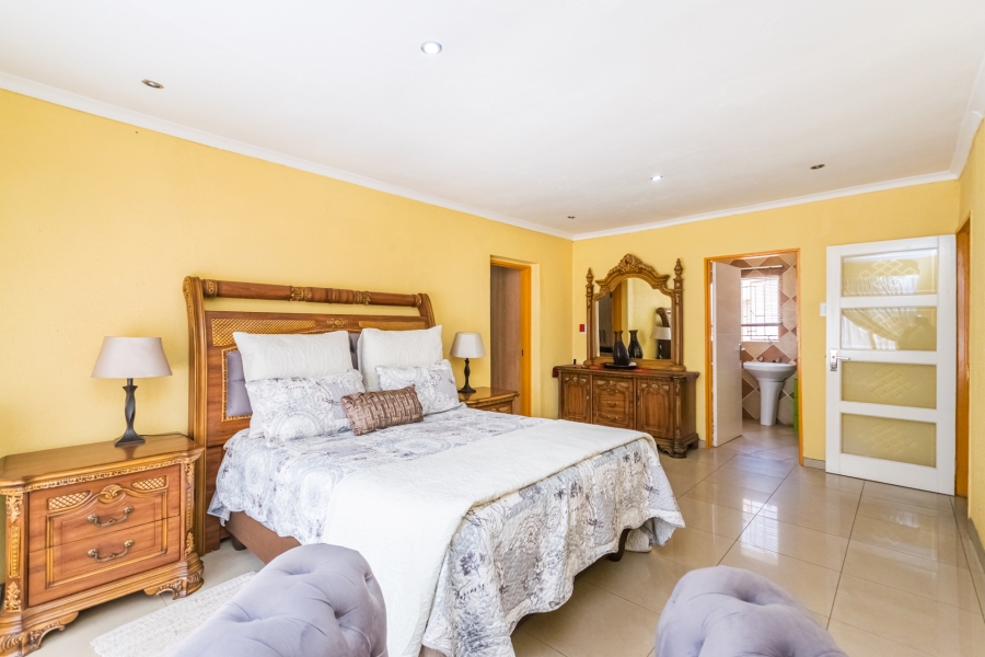 3 Bedroom Property for Sale in Finsbury Gauteng