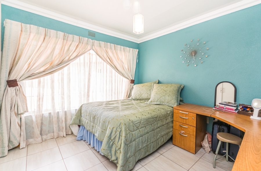 3 Bedroom Property for Sale in Finsbury Gauteng