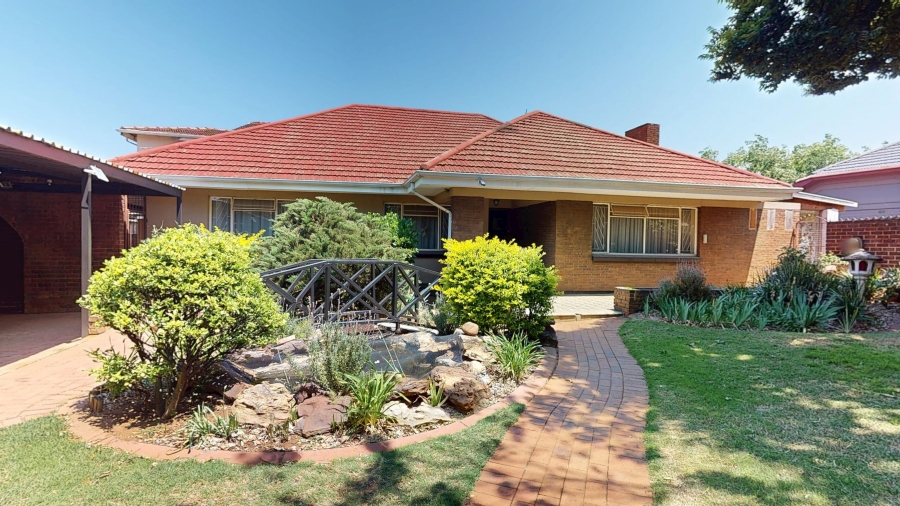 4 Bedroom Property for Sale in Parkdene Gauteng
