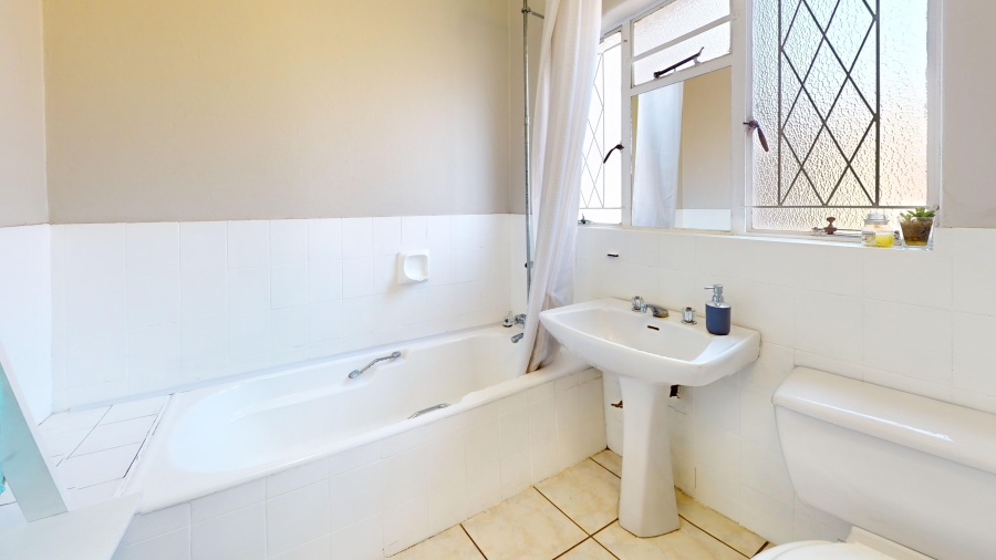 4 Bedroom Property for Sale in Parkdene Gauteng