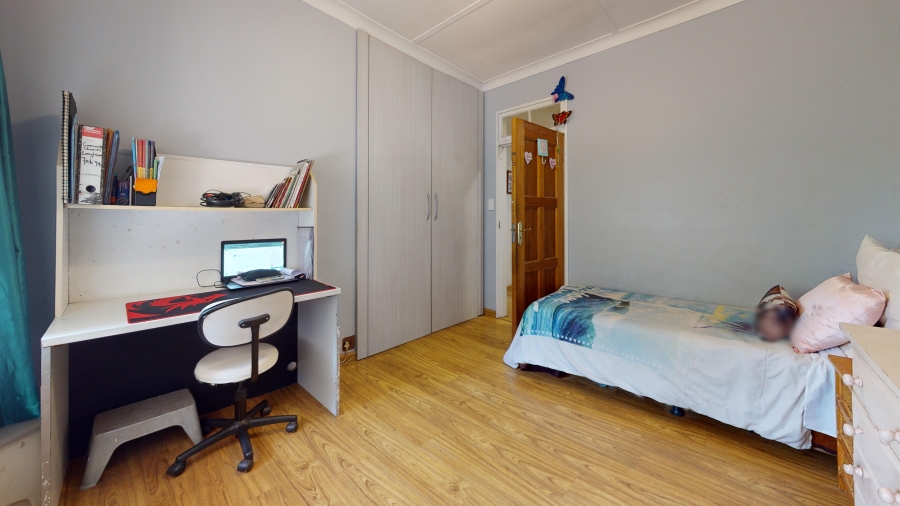 4 Bedroom Property for Sale in Parkdene Gauteng