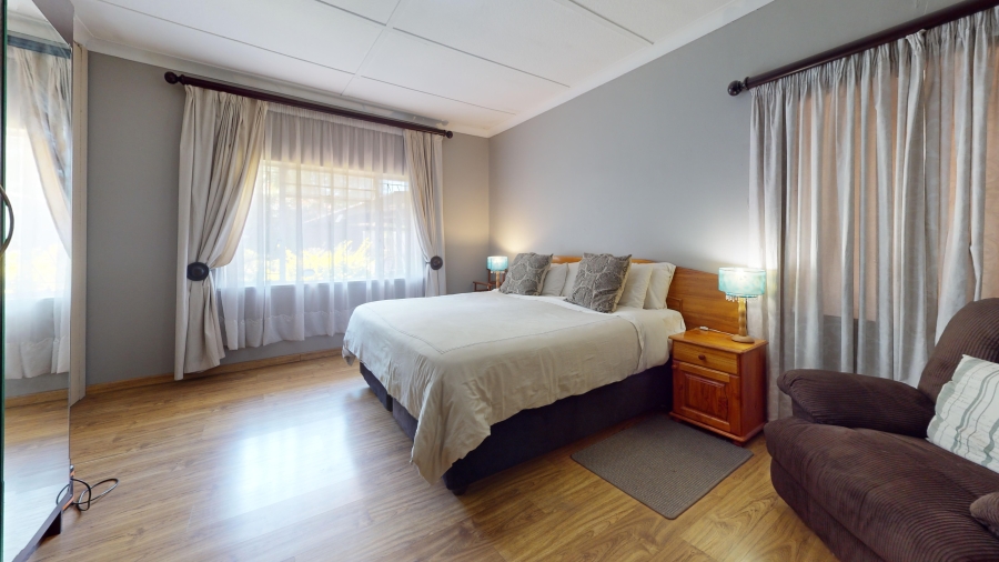 4 Bedroom Property for Sale in Parkdene Gauteng