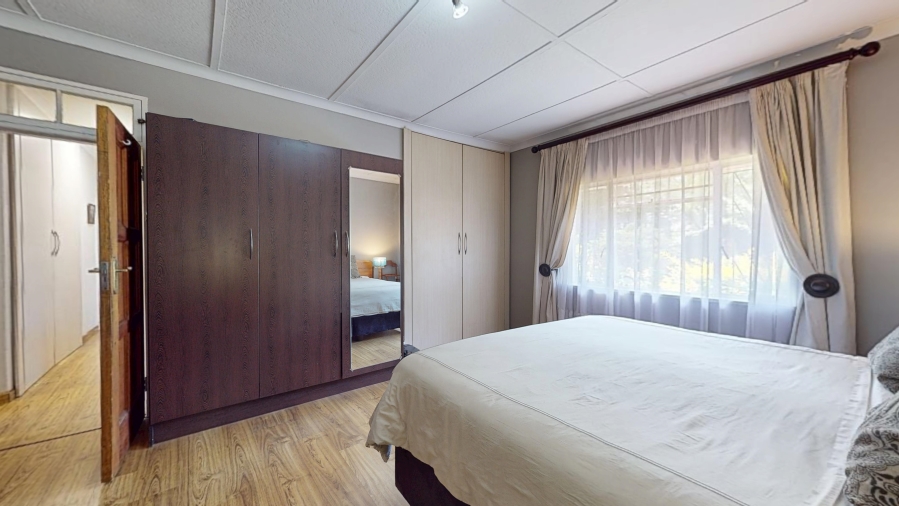 4 Bedroom Property for Sale in Parkdene Gauteng