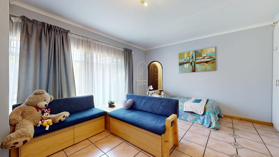 4 Bedroom Property for Sale in Parkdene Gauteng