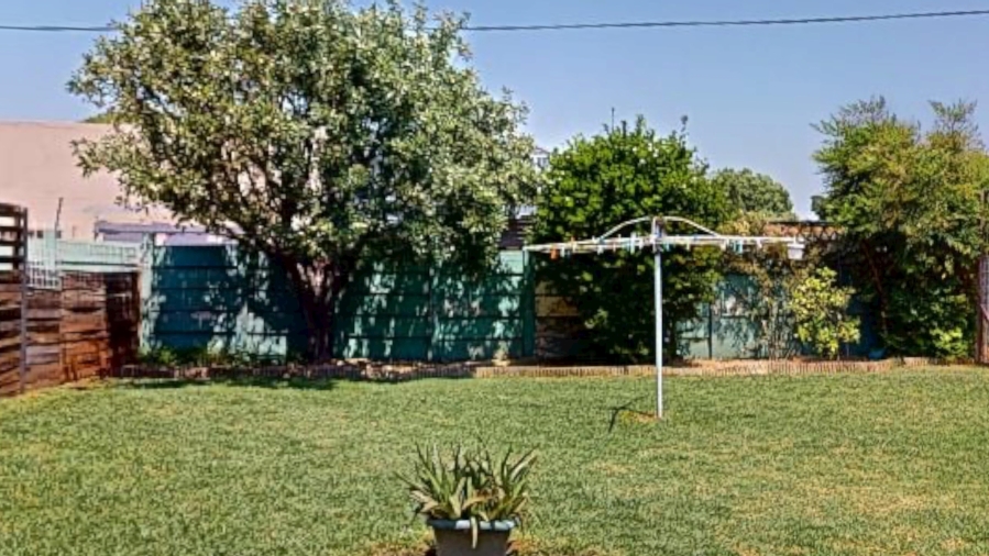 4 Bedroom Property for Sale in Parkdene Gauteng