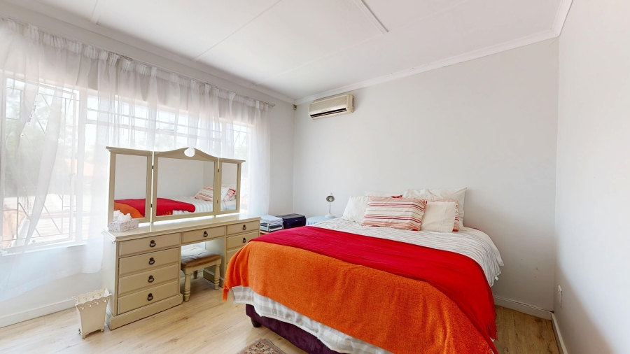 4 Bedroom Property for Sale in Parkdene Gauteng