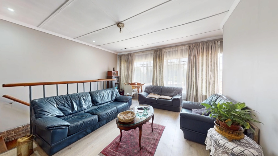 4 Bedroom Property for Sale in Parkdene Gauteng