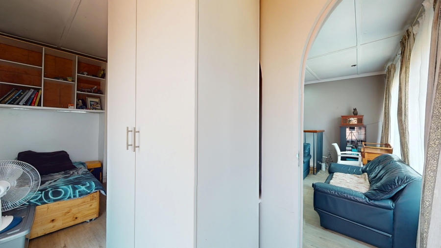 4 Bedroom Property for Sale in Parkdene Gauteng