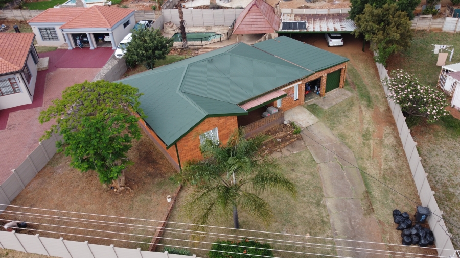 3 Bedroom Property for Sale in Kwaggasrand Gauteng