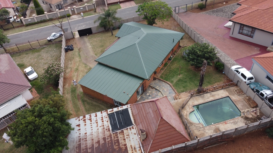 3 Bedroom Property for Sale in Kwaggasrand Gauteng