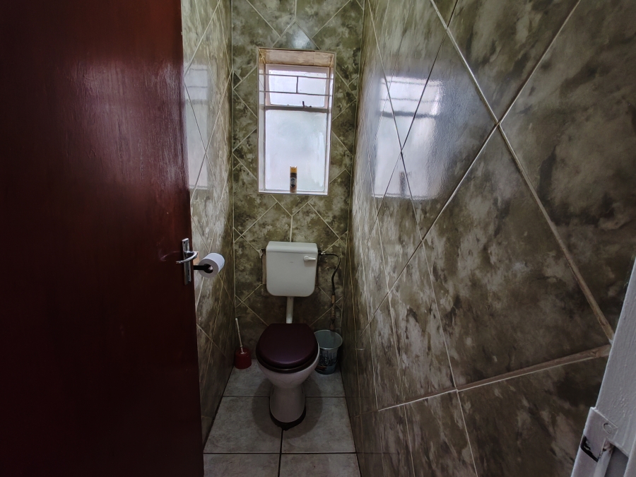 3 Bedroom Property for Sale in Kwaggasrand Gauteng