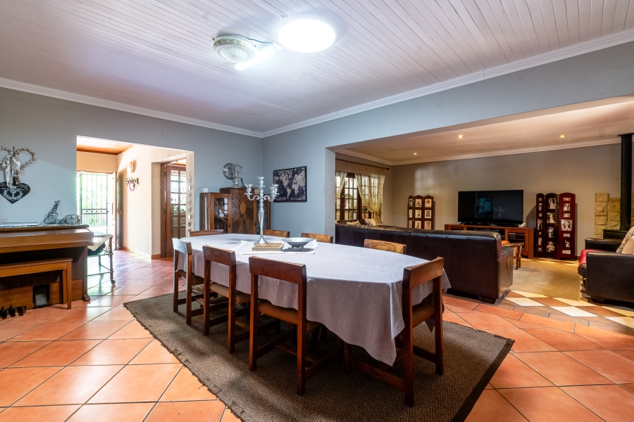 5 Bedroom Property for Sale in Brummeria Gauteng