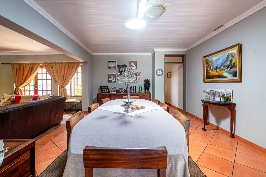 5 Bedroom Property for Sale in Brummeria Gauteng