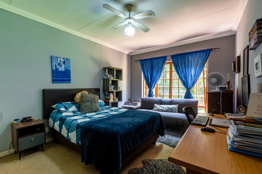 5 Bedroom Property for Sale in Brummeria Gauteng