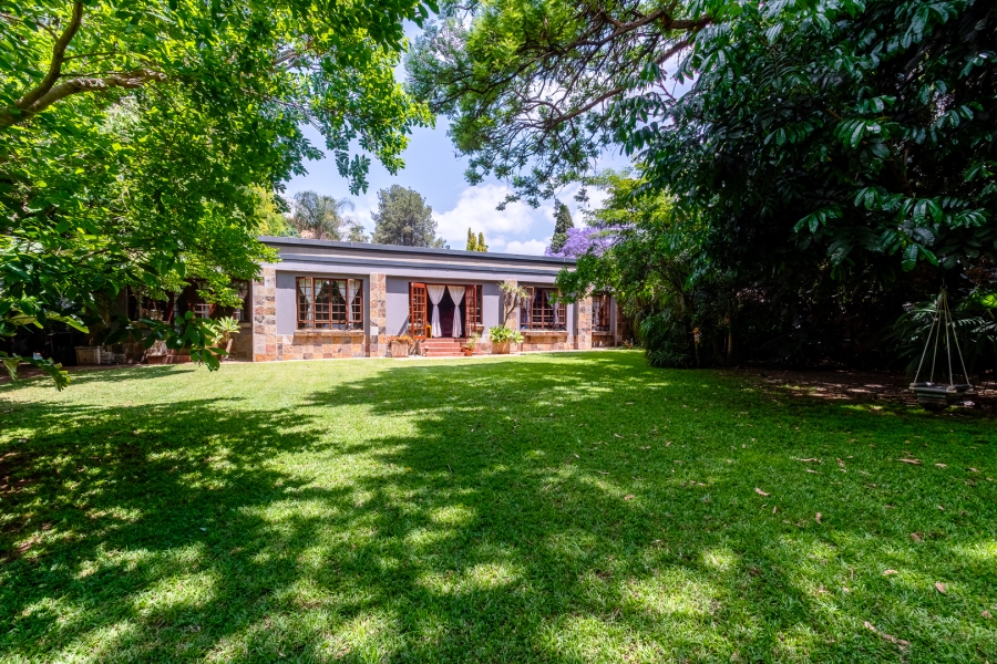 5 Bedroom Property for Sale in Brummeria Gauteng