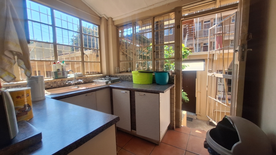 3 Bedroom Property for Sale in Sunnyside Gauteng