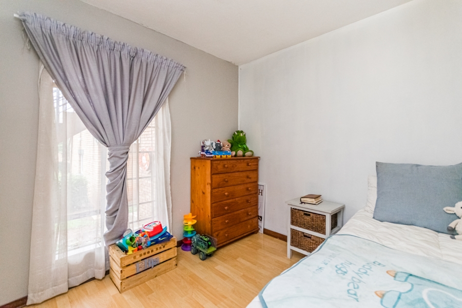 2 Bedroom Property for Sale in Die Hoewes Gauteng