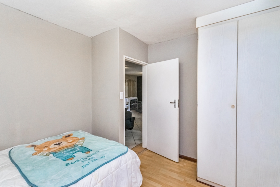 2 Bedroom Property for Sale in Die Hoewes Gauteng