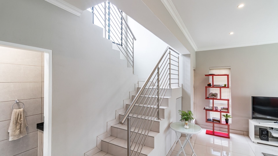 3 Bedroom Property for Sale in Blue Hills Gauteng