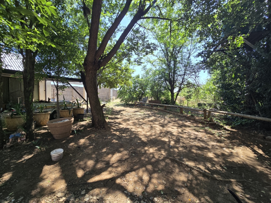 3 Bedroom Property for Sale in Louisrus Gauteng