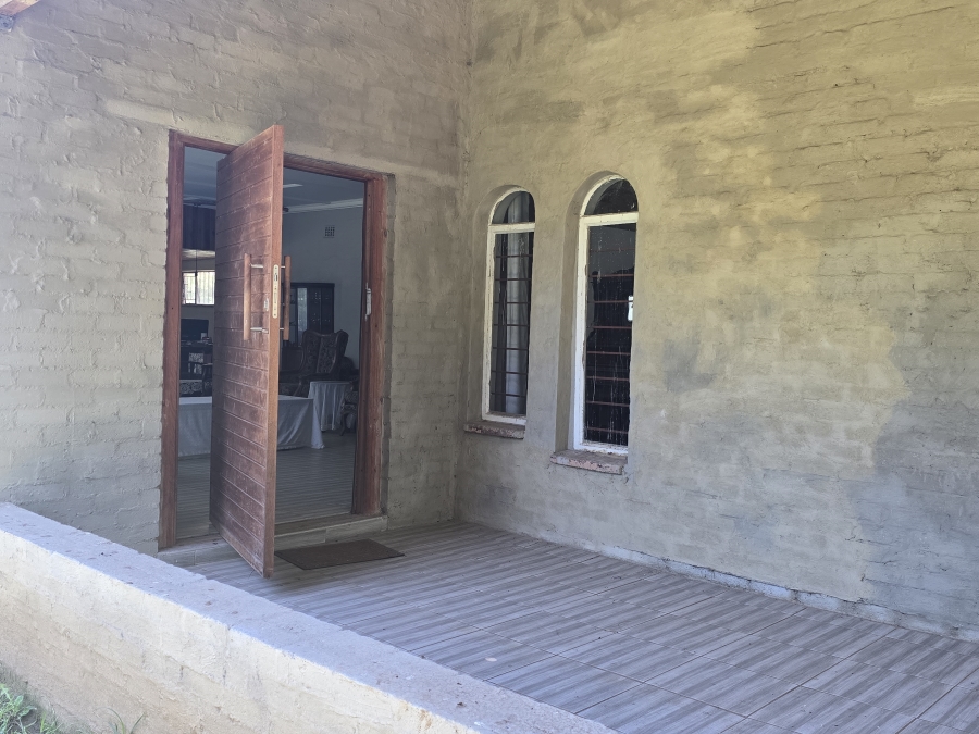 3 Bedroom Property for Sale in Louisrus Gauteng