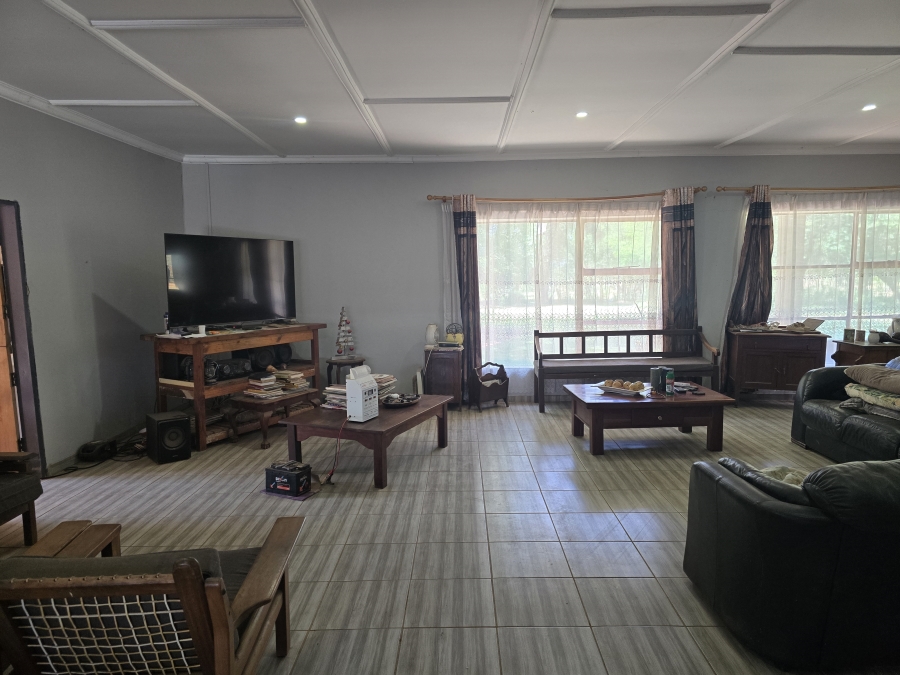 3 Bedroom Property for Sale in Louisrus Gauteng