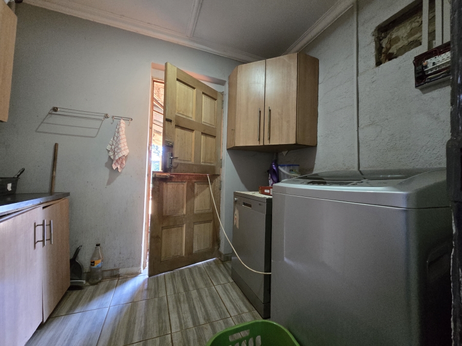 3 Bedroom Property for Sale in Louisrus Gauteng