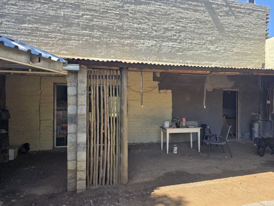 3 Bedroom Property for Sale in Louisrus Gauteng