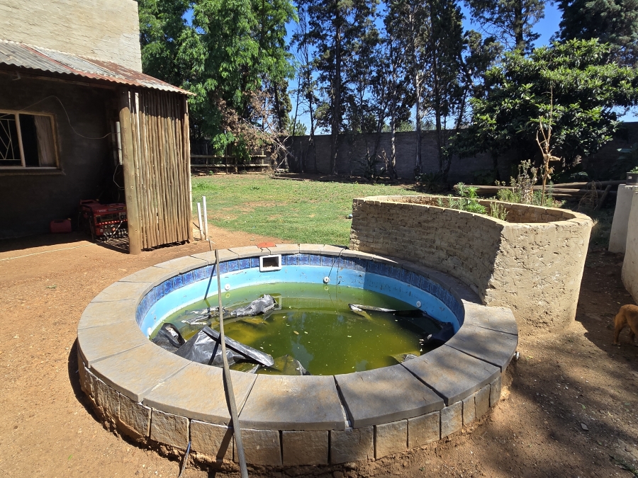 3 Bedroom Property for Sale in Louisrus Gauteng