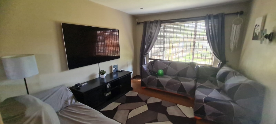 2 Bedroom Property for Sale in Edenvale Central Gauteng