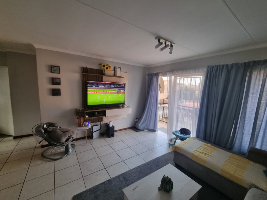 2 Bedroom Property for Sale in Willow Park Manor Gauteng
