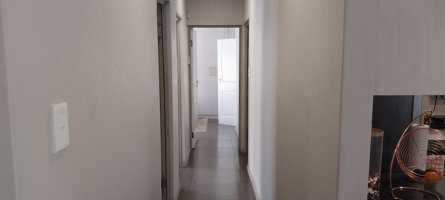 To Let 3 Bedroom Property for Rent in Honeydew Gauteng