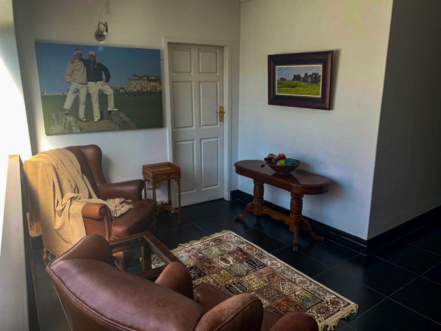 To Let 4 Bedroom Property for Rent in Waterkloof Ridge Gauteng