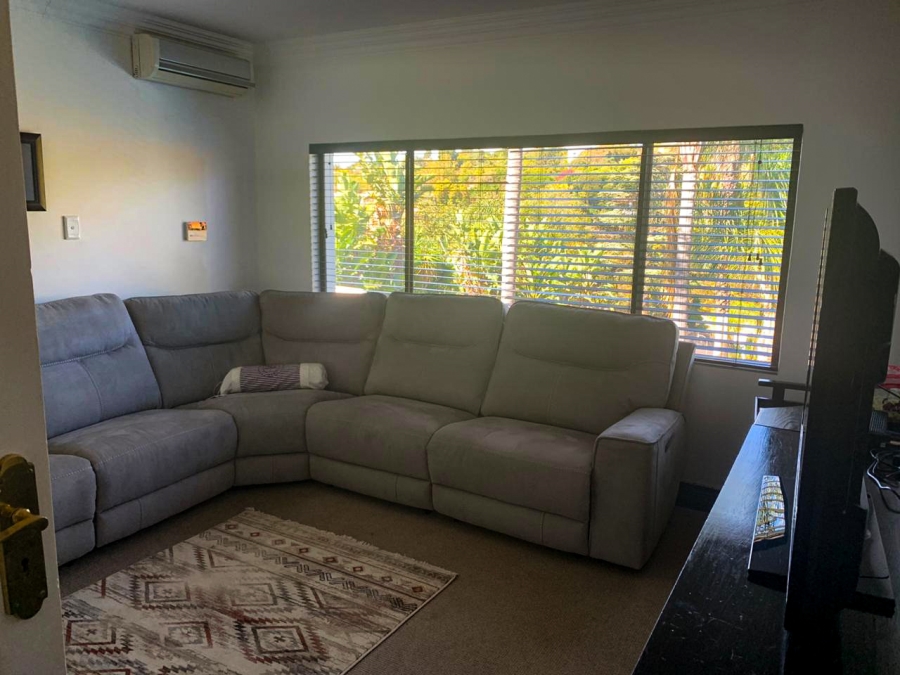 To Let 4 Bedroom Property for Rent in Waterkloof Ridge Gauteng