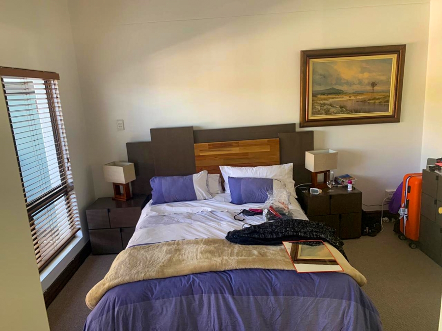 To Let 4 Bedroom Property for Rent in Waterkloof Ridge Gauteng